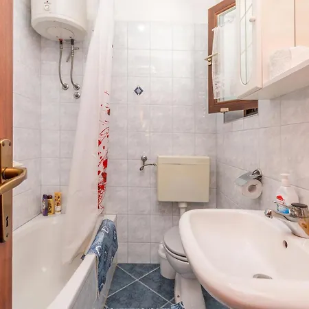 4 Bedroom Amazing In * Sukošan