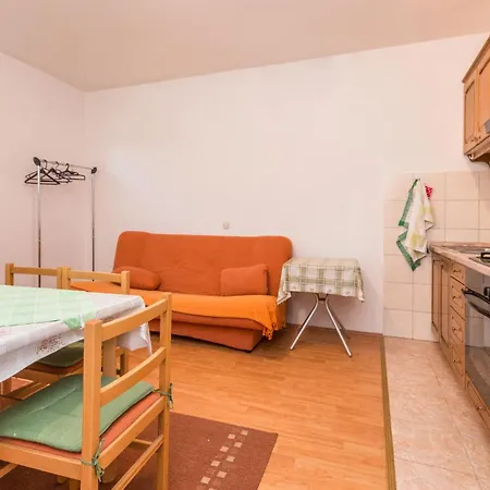 4 Bedroom Amazing In Hébergement de vacances
