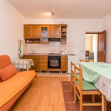 Holiday home In With Kitchen *