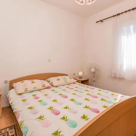 4 Bedroom Amazing In Hébergement de vacances *