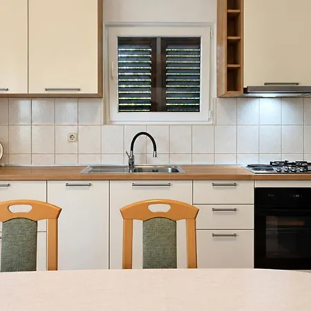 Prachtige Woning Met 4 Slaapkamers In Vakantiehuis *